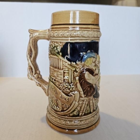 A beer stein 7 in tall. - Picture 2 of 4